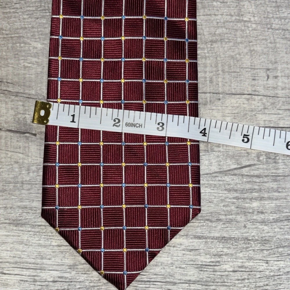 JoS BANK Executive Collection Burgundy Silk Tie